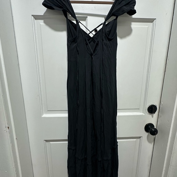 Urban Outfitters Dark Gray Siren Strappy Back Midi Dress
Size Small - Picture 6 of 9